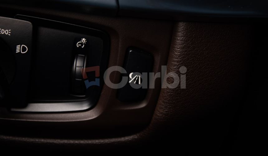 BMW X5 30d xDrive Mpacket, Webasto, nočné, harman, LED, ťažné, 360, softclose