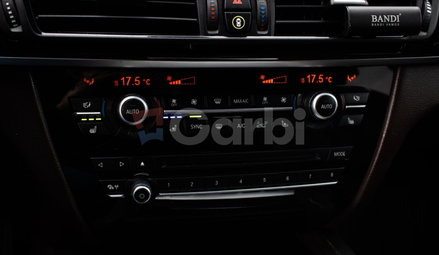 BMW X5 30d xDrive Mpacket, Webasto, nočné, harman, LED, ťažné, 360, softclose