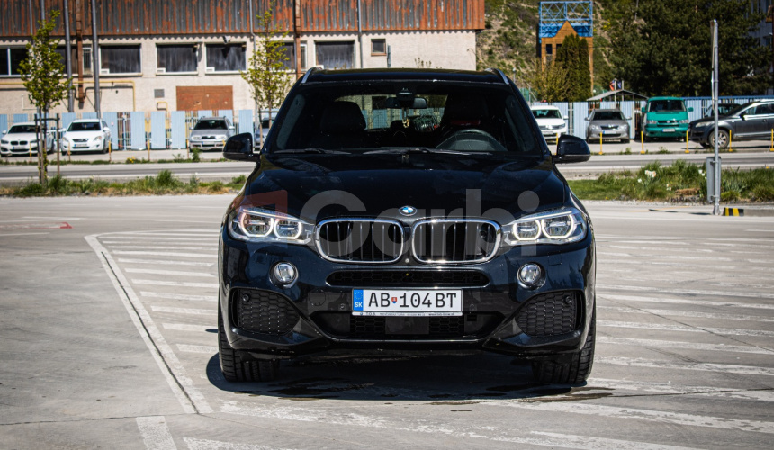 BMW X5 30d xDrive Mpacket, Webasto, nočné, harman, LED, ťažné, 360, softclose