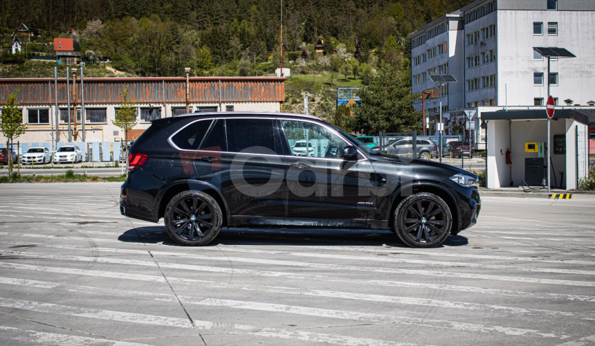 BMW X5 30d xDrive Mpacket, Webasto, nočné, harman, LED, ťažné, 360, softclose
