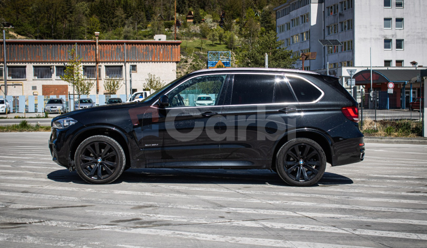 BMW X5 30d xDrive Mpacket, Webasto, nočné, harman, LED, ťažné, 360, softclose
