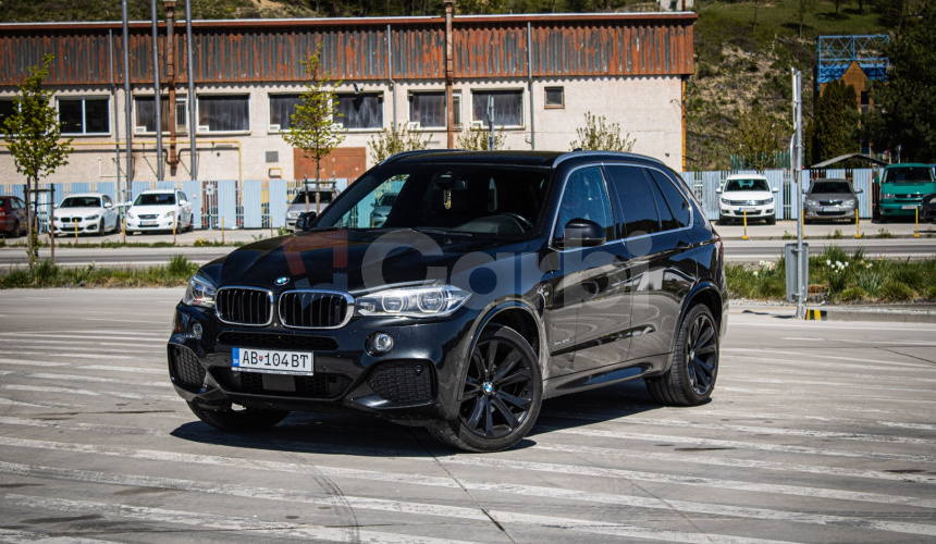 BMW X5 30d xDrive Mpacket, Webasto, nočné, harman, LED, ťažné, 360, softclose