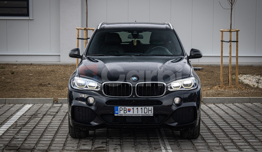 BMW X5 30d xDrive Mpacket, Webasto, nočné, harman, LED, ťažné, 360, softclose