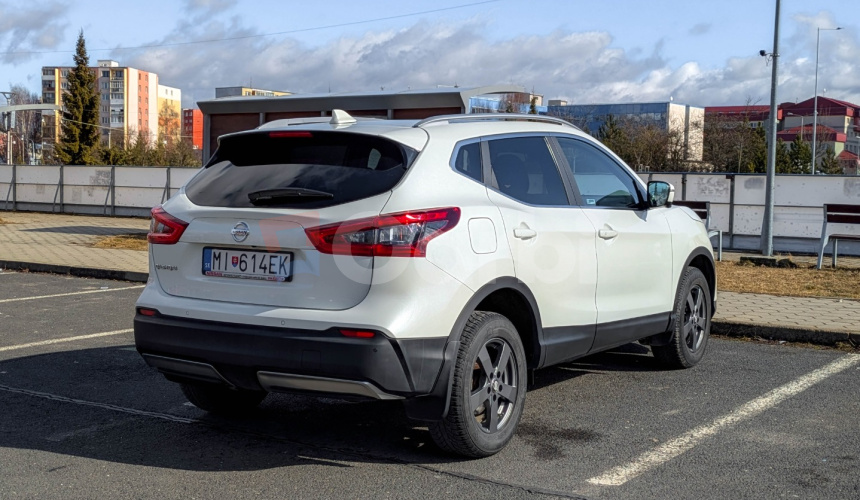 Nissan Qashqai DIG-T 115 N-Connecta Xtronic