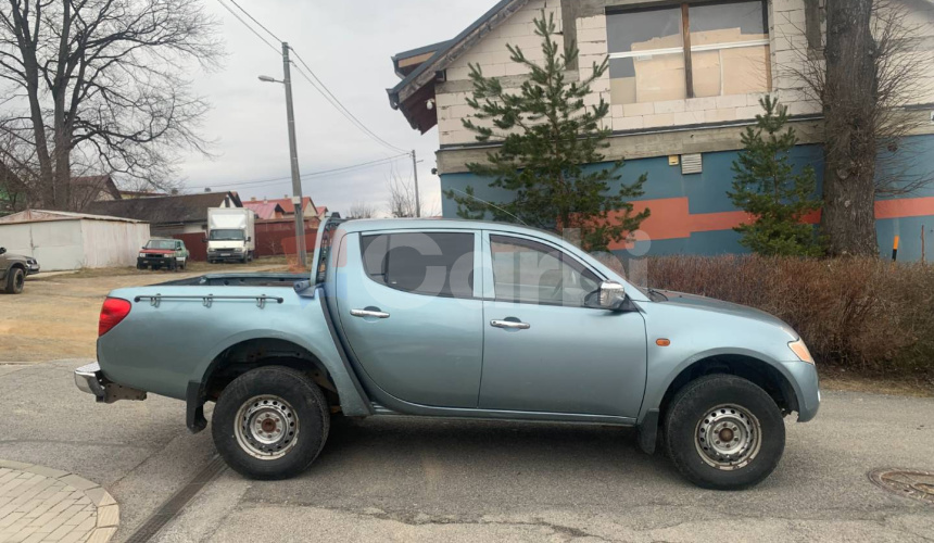 Mitsubishi L 200