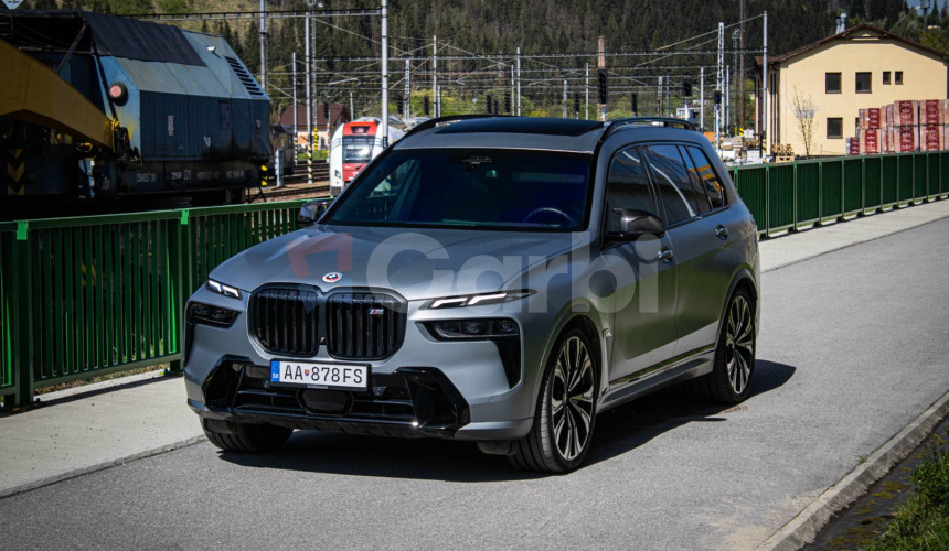 BMW X7 M60i V8 4.4i, Osvetlená predná maska, Executive drive pro, msport package pro