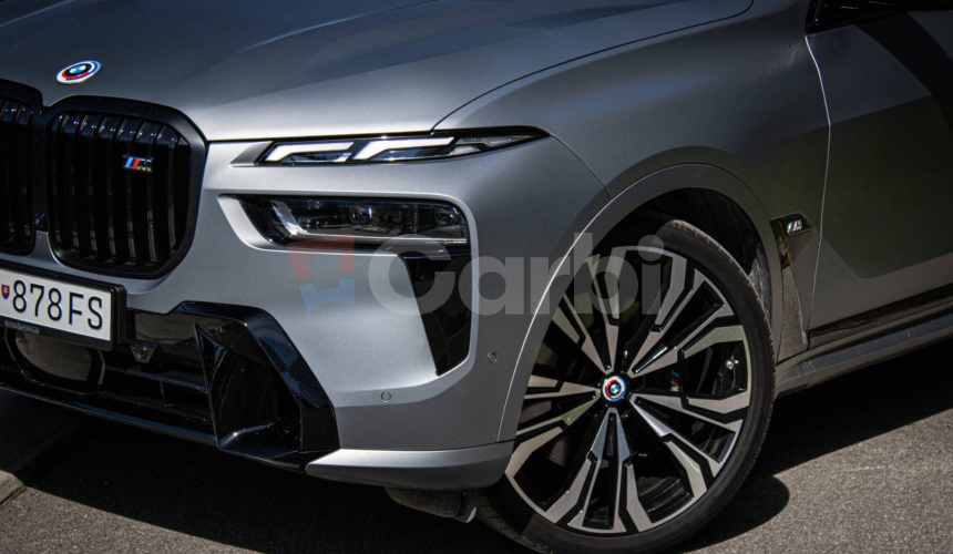 BMW X7 M60i V8 4.4i, Osvetlená predná maska, Executive drive pro, msport package pro