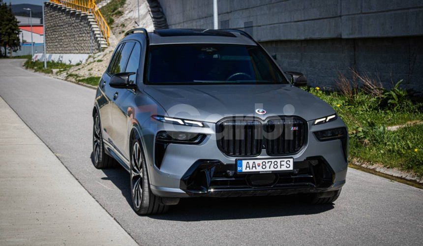 BMW X7 M60i V8 4.4i, Osvetlená predná maska, Executive drive pro, msport package pro