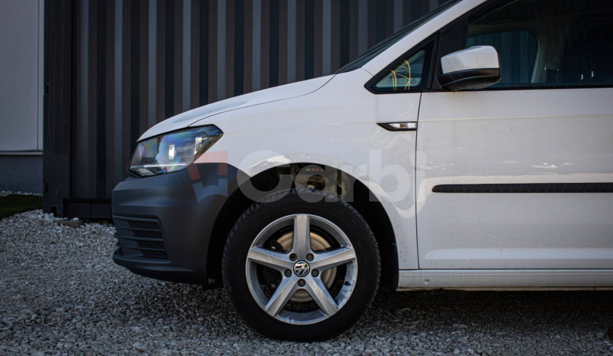 Volkswagen Caddy 2.0 TDI 75kW veľmi pekný stav, ťažné, nové brzdy, vymenené rozvody, ALU