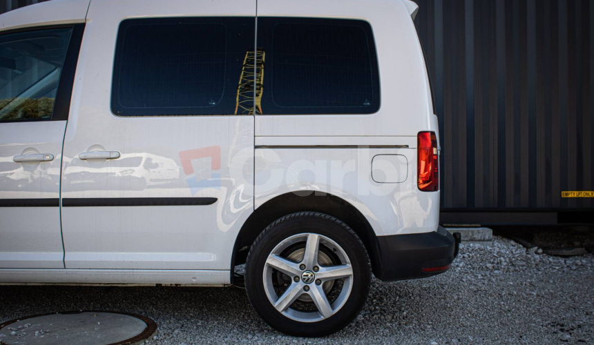 Volkswagen Caddy 2.0 TDI 75kW veľmi pekný stav, ťažné, nové brzdy, vymenené rozvody, ALU