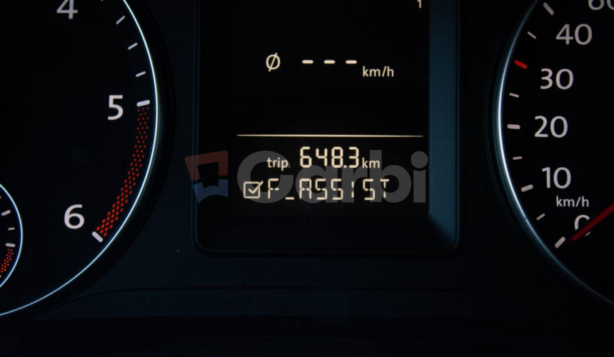 Volkswagen Caddy 2.0 TDI 75kW veľmi pekný stav, ťažné, nové brzdy, vymenené rozvody, ALU