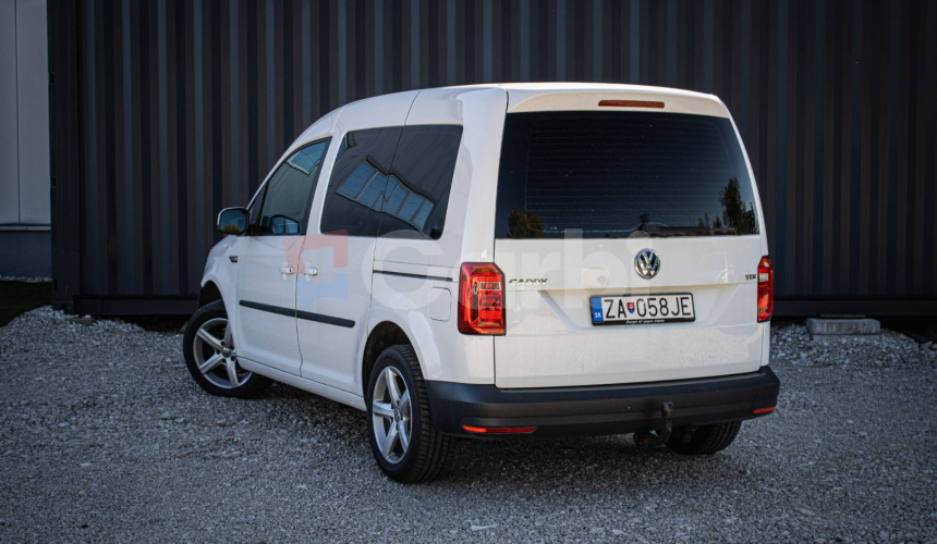 Volkswagen Caddy 2.0 TDI 75kW veľmi pekný stav, ťažné, nové brzdy, vymenené rozvody, ALU