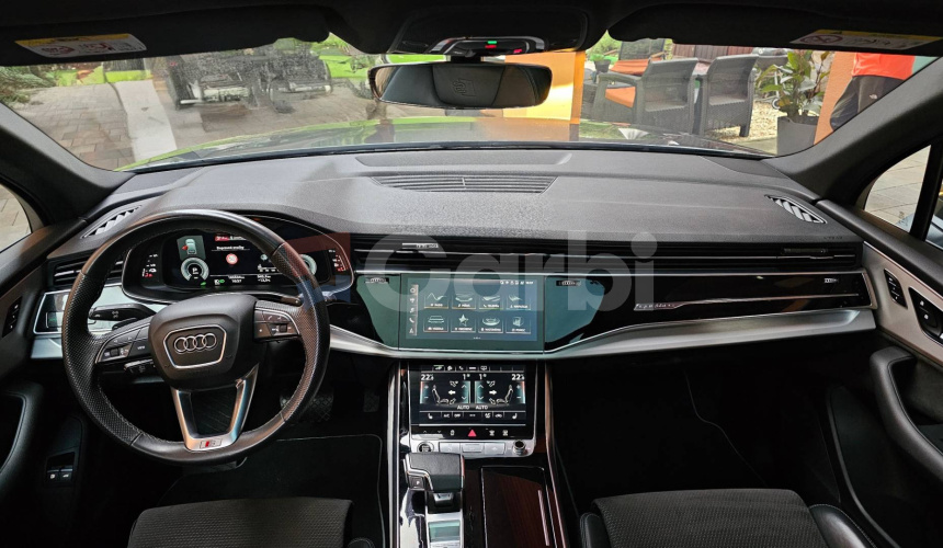 Audi Q7 55 TFSI E