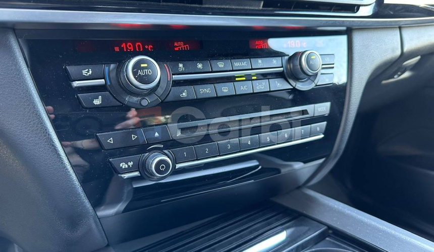 BMW X5 xDrive40d A/T