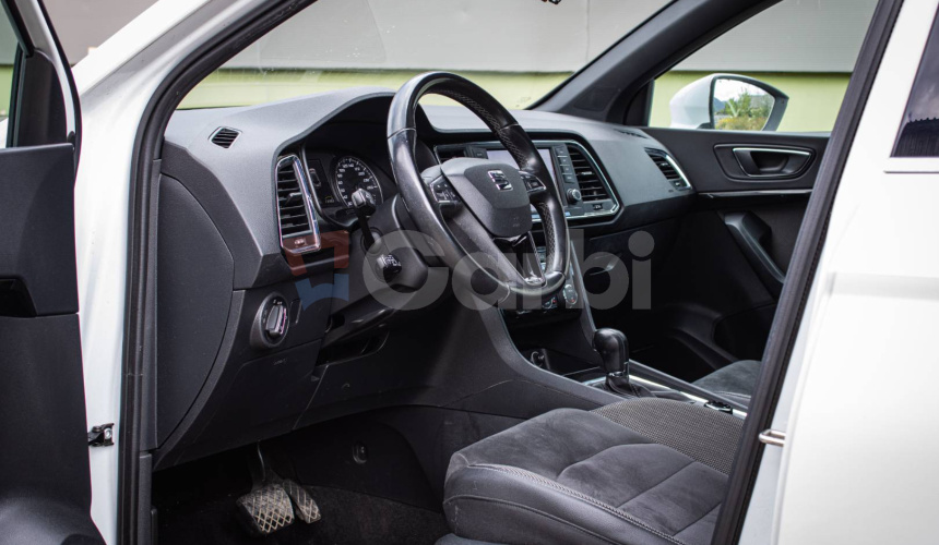 Seat Ateca 2.0 TDI 4drive DSG Xcellence, Webasto, 360°kamera, kessy, tažné, FULL LED