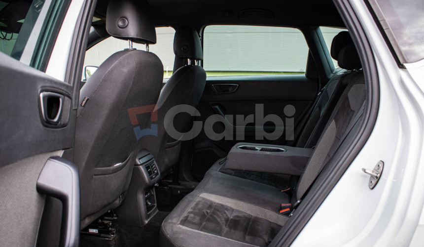 Seat Ateca 2.0 TDI 4drive DSG Xcellence, Webasto, 360°kamera, kessy, tažné, FULL LED