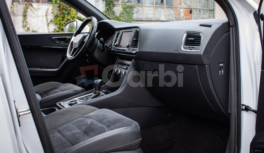 Seat Ateca 2.0 TDI 4drive DSG Xcellence, Webasto, 360°kamera, kessy, tažné, FULL LED