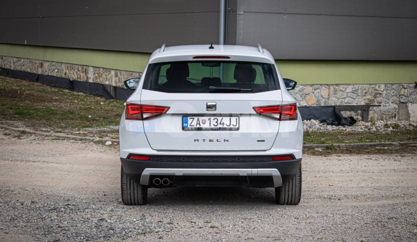 Seat Ateca 2.0 TDI 4drive DSG Xcellence, Webasto, 360°kamera, kessy, tažné, FULL LED