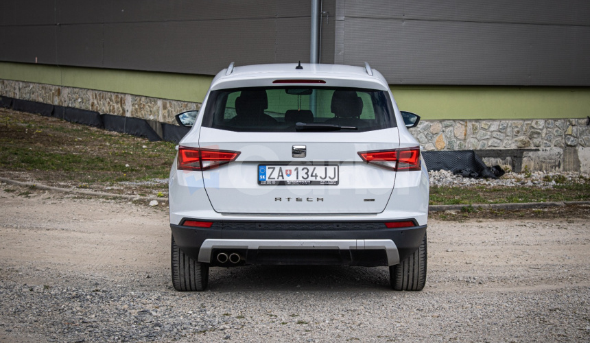 Seat Ateca 2.0 TDI 4drive DSG Xcellence, Webasto, 360°kamera, kessy, tažné, FULL LED