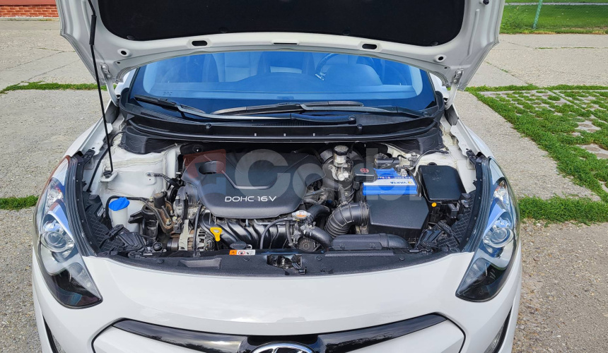 Hyundai i30 1.6i MPI DOHC CVVT Comfort