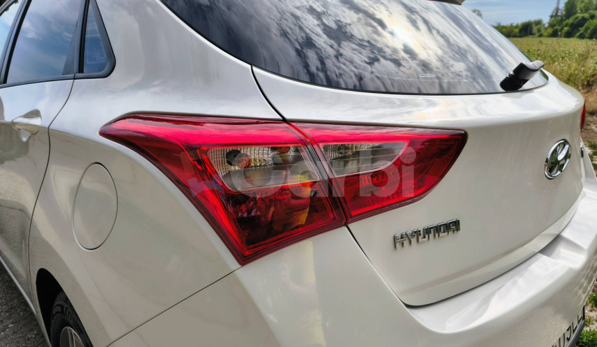 Hyundai i30 1.6i MPI DOHC CVVT Comfort