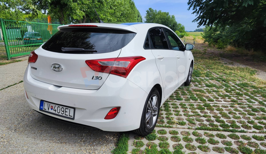 Hyundai i30 1.6i MPI DOHC CVVT Comfort
