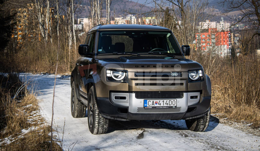 Land Rover Defender 110 P400, nelakované, el. ťažné, nejazdené v teréne, DPH