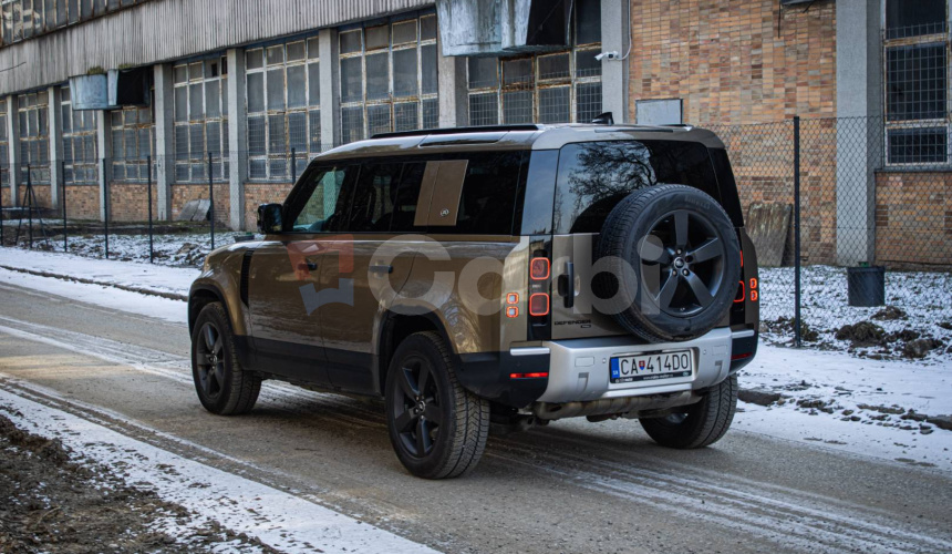 Land Rover Defender 110 P400, nelakované, el. ťažné, nejazdené v teréne, DPH