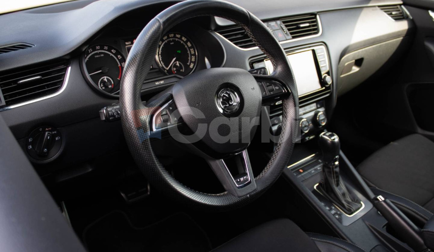 Škoda Octavia Combi 2.0 TDI DPF RS DSG