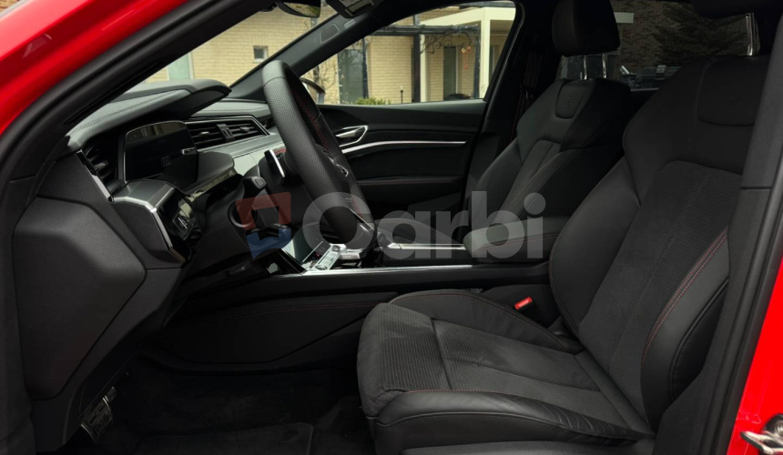 Audi Q8 e-tron Sportback 50 S line quattro