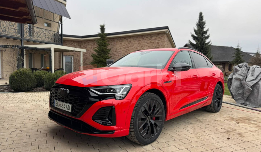 Audi Q8 e-tron Sportback 50 S line quattro