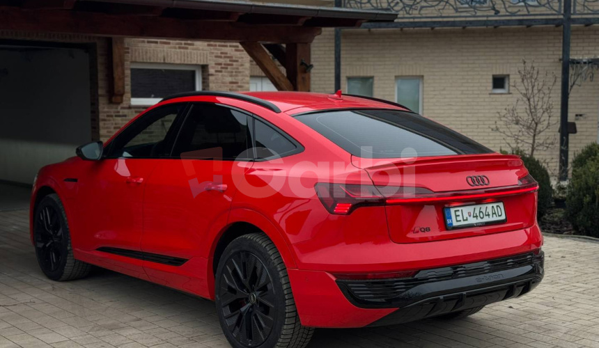 Audi Q8 e-tron Sportback 50 S line quattro