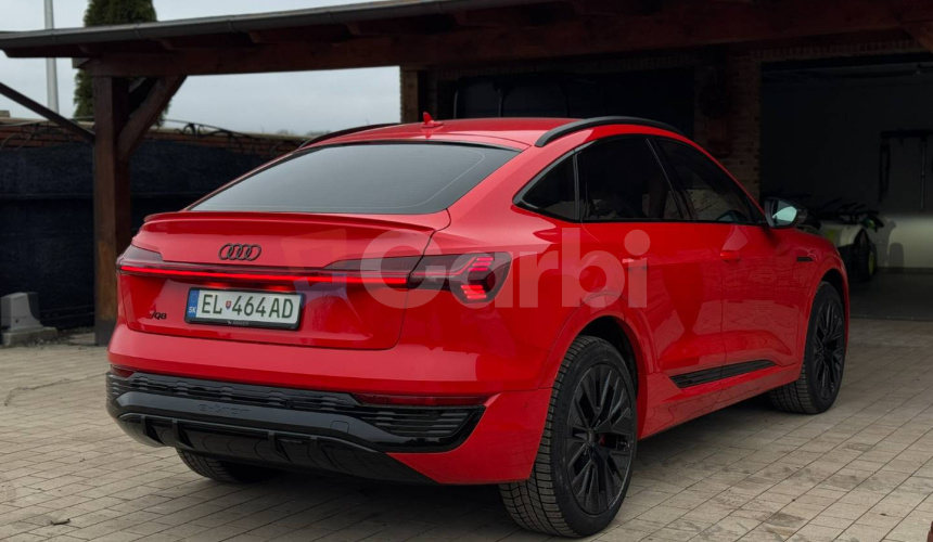 Audi Q8 e-tron Sportback 50 S line quattro