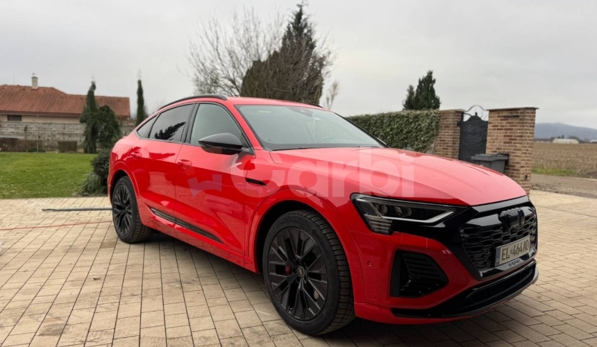 Audi Q8 e-tron Sportback 50 S line quattro