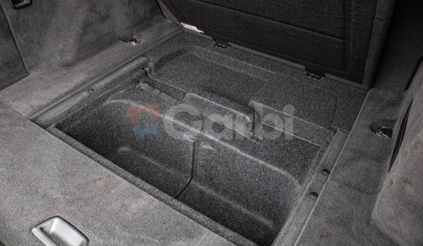 BMW Rad 3 Touring 320d A/T