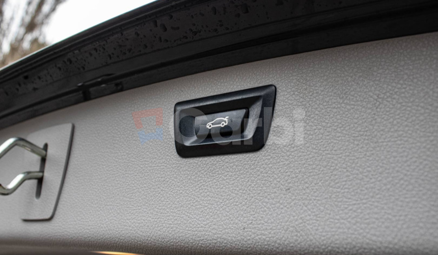 BMW Rad 3 Touring 320d A/T