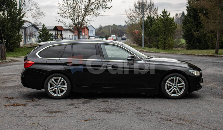 BMW Rad 3 Touring 320d A/T