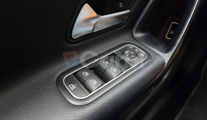 Mercedes-Benz CLA Shooting Break 180d