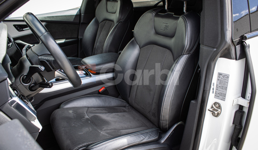 Audi Q8 50 TDI Sline, Pano, Webasto, Soft-close, R22, odpočet, posúvne zadné sedadlá