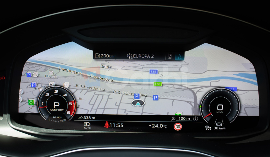 Audi Q8 50 TDI Sline, Pano, Webasto, Soft-close, R22, odpočet, posúvne zadné sedadlá