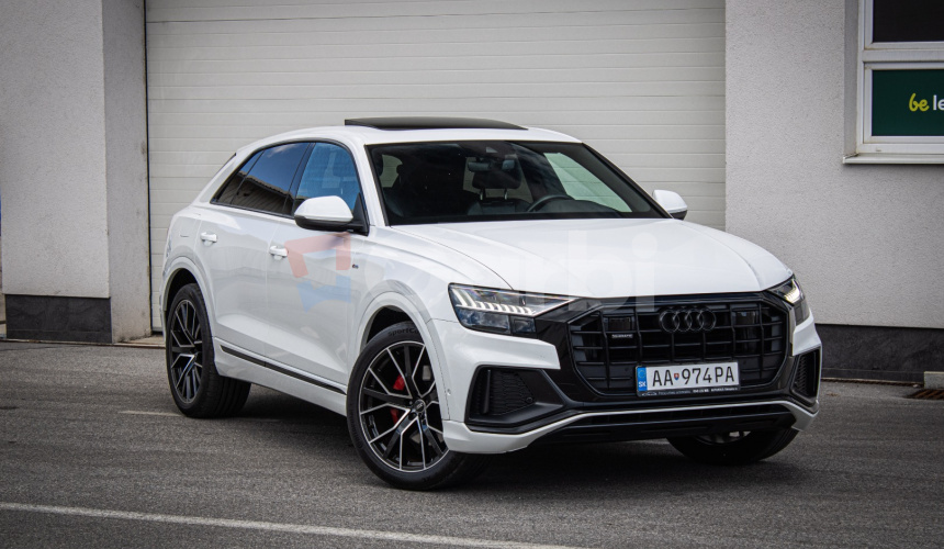 Audi Q8 50 TDI Sline, Pano, Webasto, Soft-close, R22, odpočet, posúvne zadné sedadlá