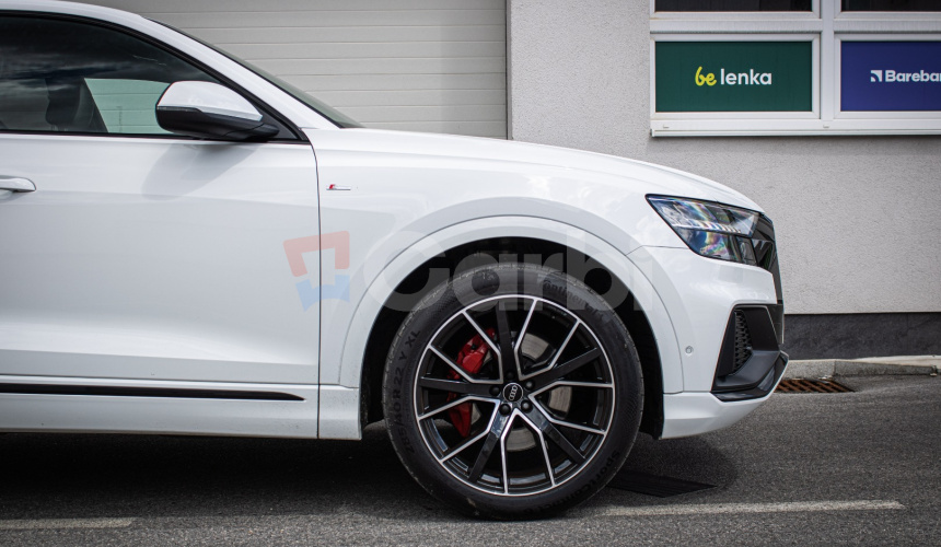 Audi Q8 50 TDI Sline, Pano, Webasto, Soft-close, R22, odpočet, posúvne zadné sedadlá