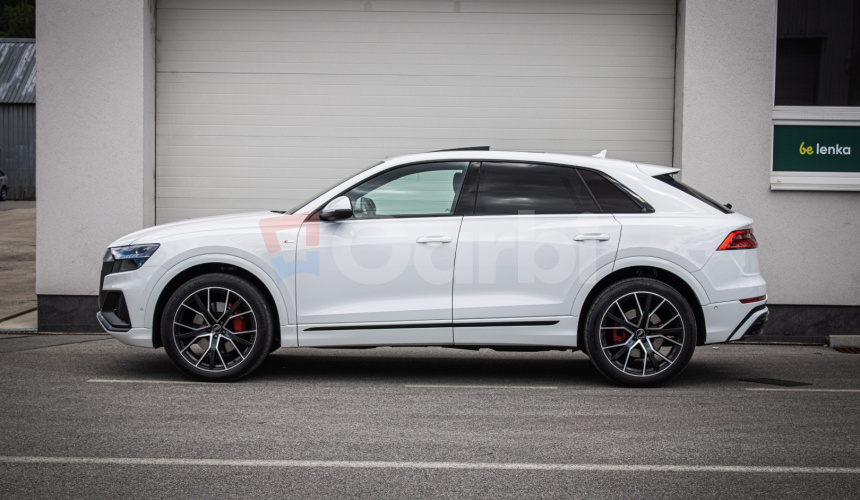 Audi Q8 50 TDI Sline, Pano, Webasto, Soft-close, R22, odpočet, posúvne zadné sedadlá