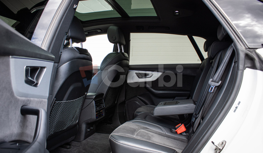 Audi Q8 50 TDI Sline, Pano, Webasto, Soft-close, R22, odpočet, posúvne zadné sedadlá