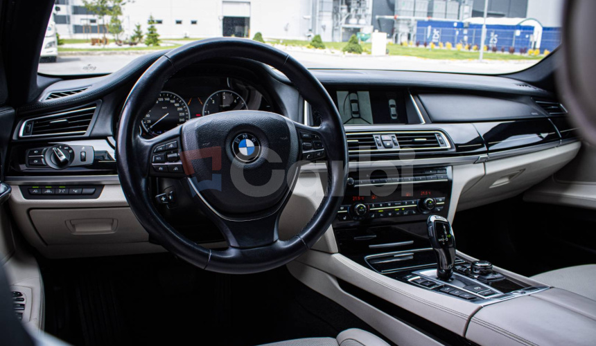 BMW Rad 7 730d LCI xDrive Adaptive LED, Soft-close, Webasto, Nappa, Nové rozvody, ložiská