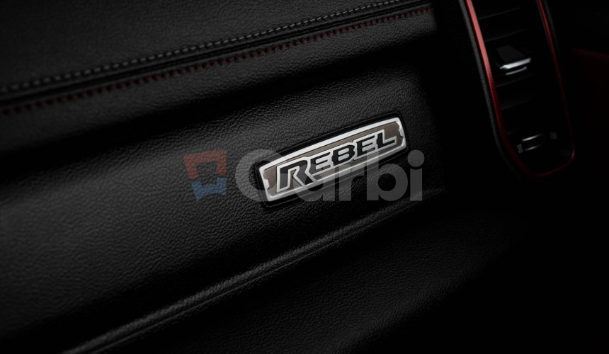 Dodge RAM REBEL 1500 5.7 V8 HEMI odpočet DPH