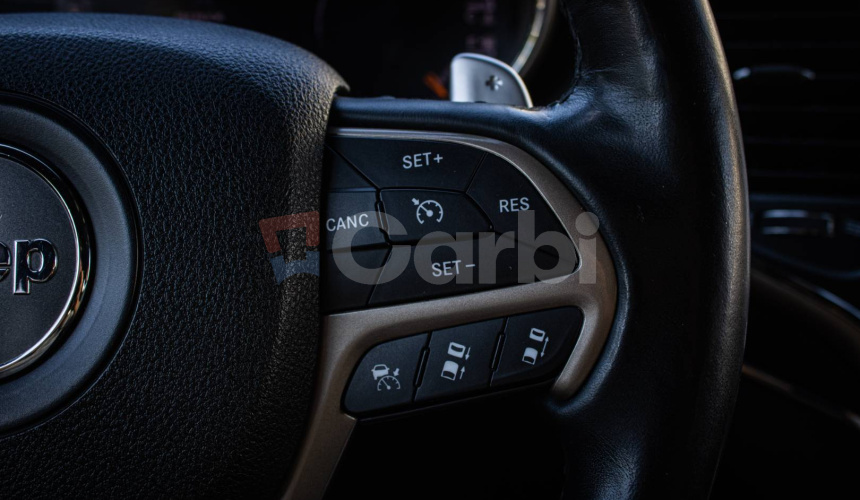 Jeep Grand Cherokee 3.0 CRD V6 Summit, Slovenské, ťažné, zadné LCD, DPH