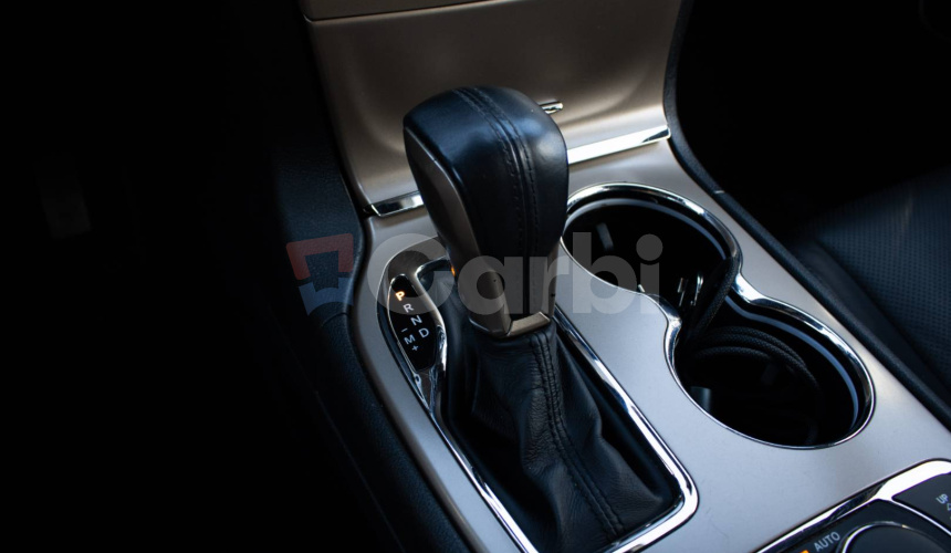 Jeep Grand Cherokee 3.0 CRD V6 Summit, Slovenské, ťažné, zadné LCD, DPH