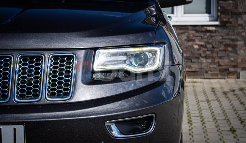 Jeep Grand Cherokee 3.0 CRD V6 Summit, Slovenské, ťažné, zadné LCD, DPH