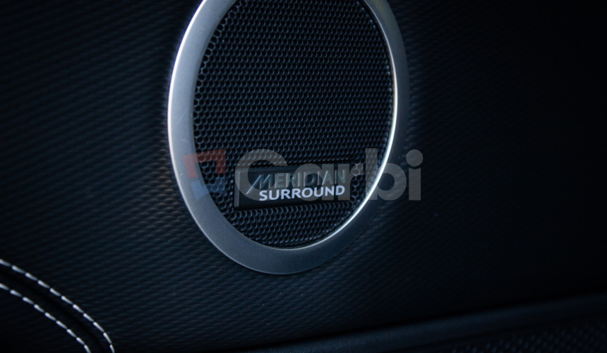 Land Rover Discovery 300 I6 D300 R-Dynamic HSE, 7 miestne, pano, webasto, plná výbava, ŤZ, DPH